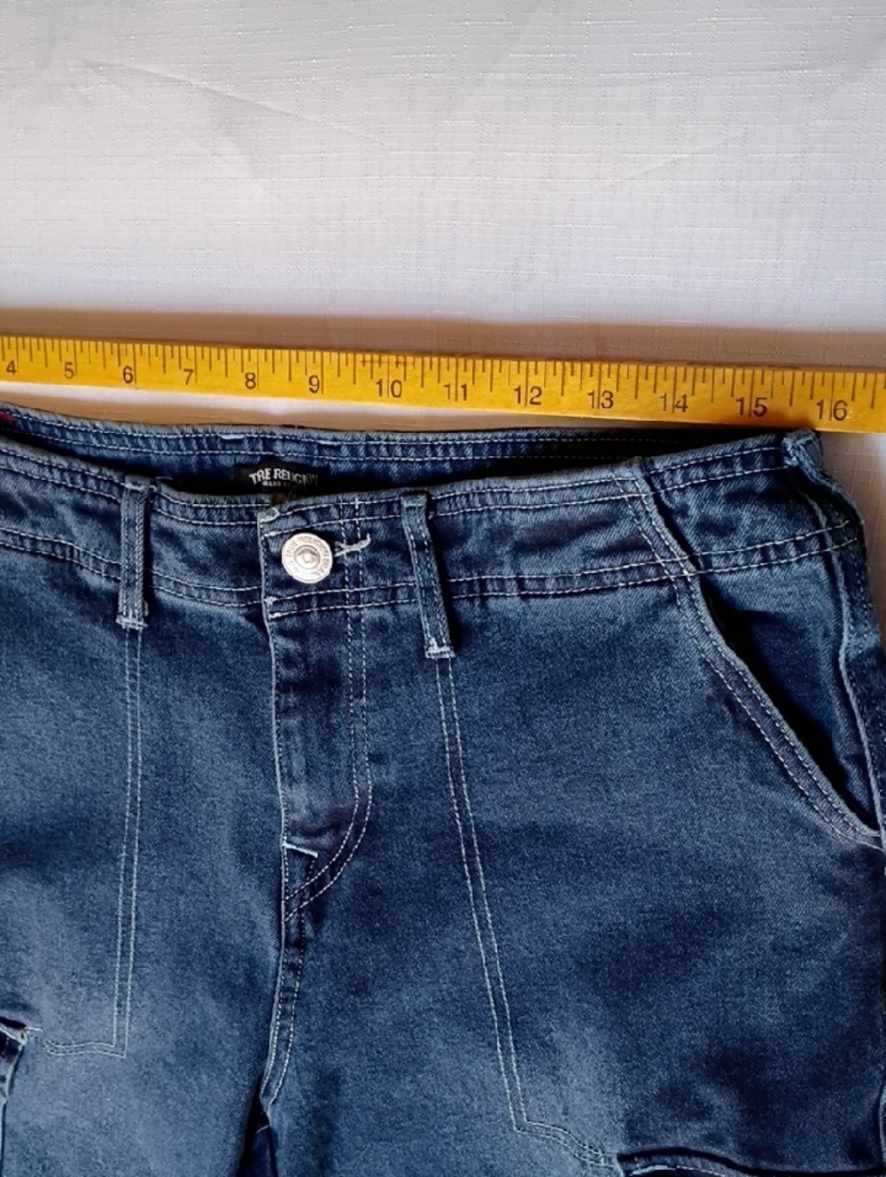 True Religion Women's Dark Blue Relaxed Cargo Jeans Size 29 - Picture 6 of 12
